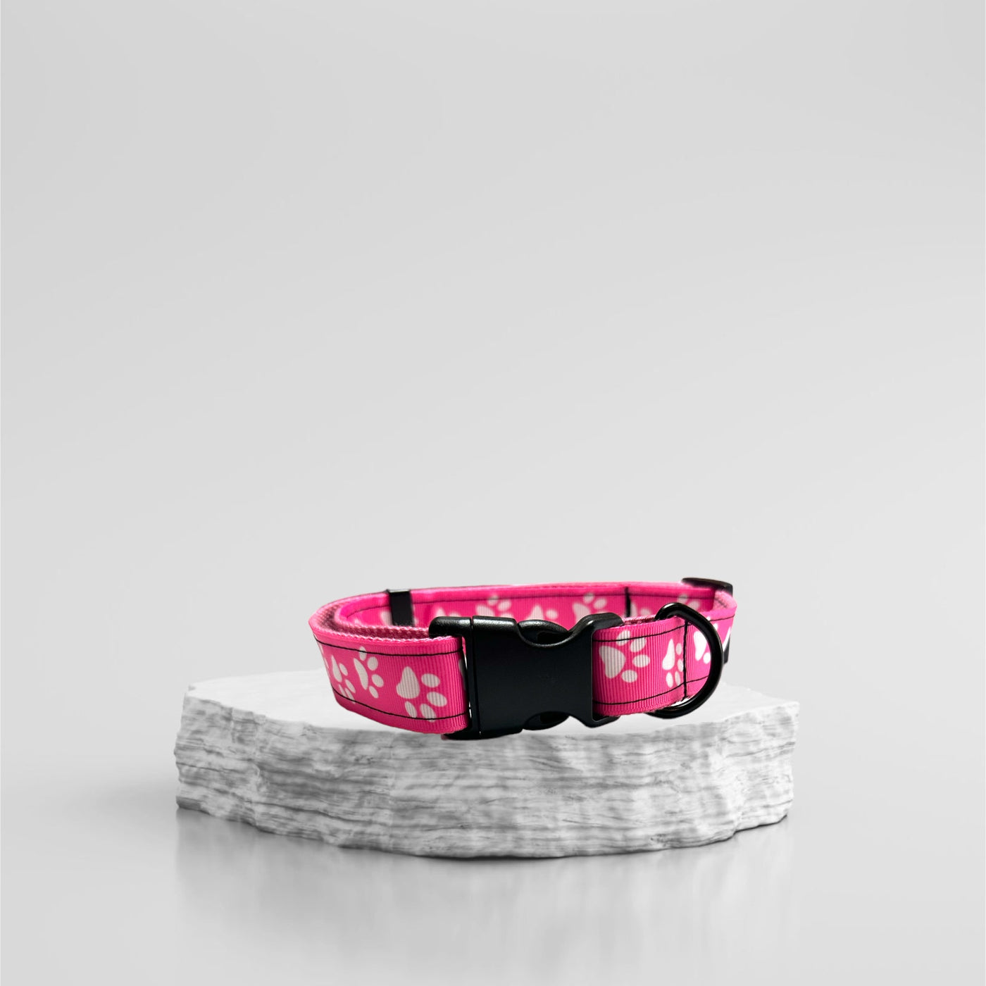 Pink Paw Prints dog collar M/L