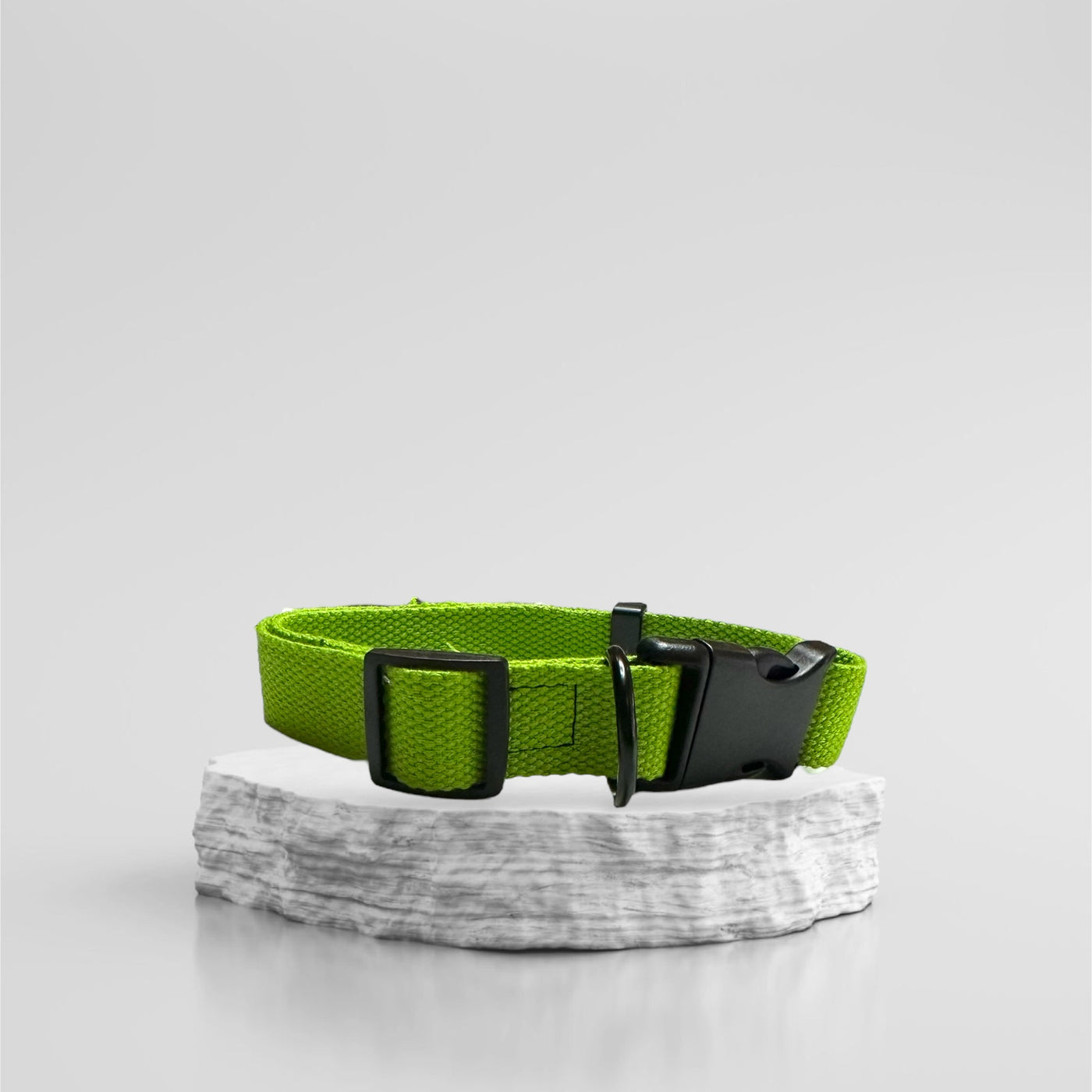 Green dog collar M/L