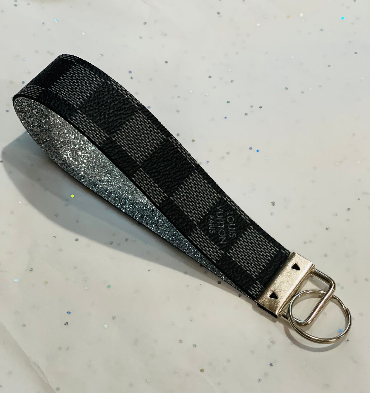 Faux Louis Vuitton fob