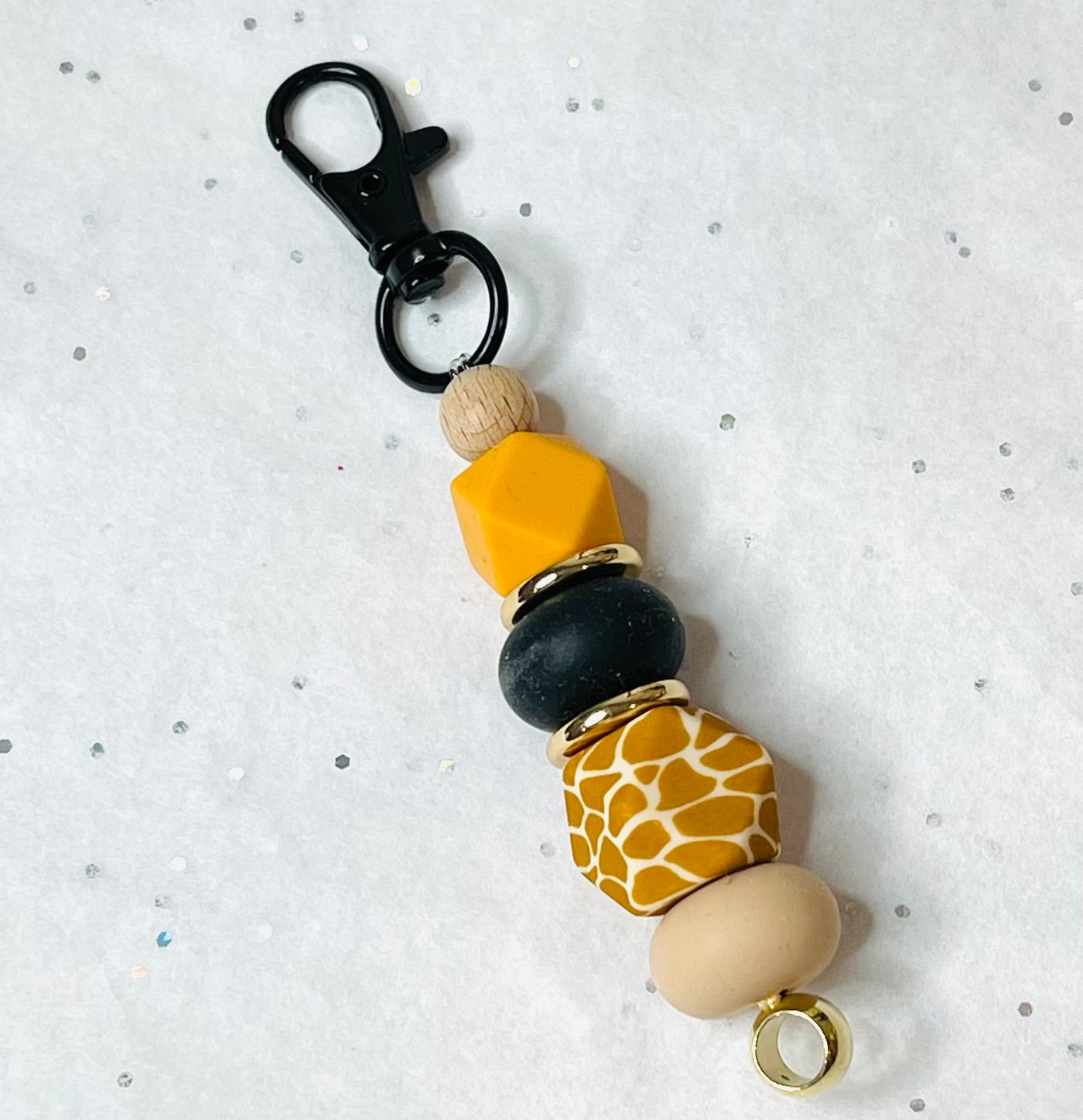 Giraffe styled keychain